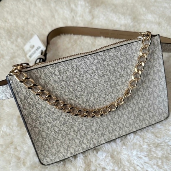 Michael Kors Handbags - Michael Kors Pouch Belt w/Attachable Gold Chain New Designer